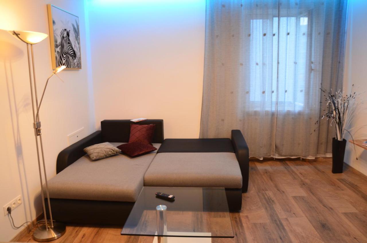 Vega - Free Parking - Self Checkin Apartment Graz Bagian luar foto