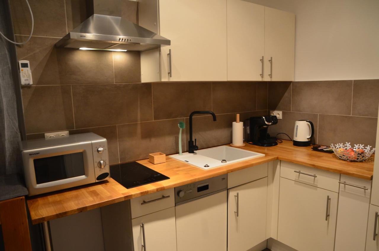 Vega - Free Parking - Self Checkin Apartment Graz Bagian luar foto