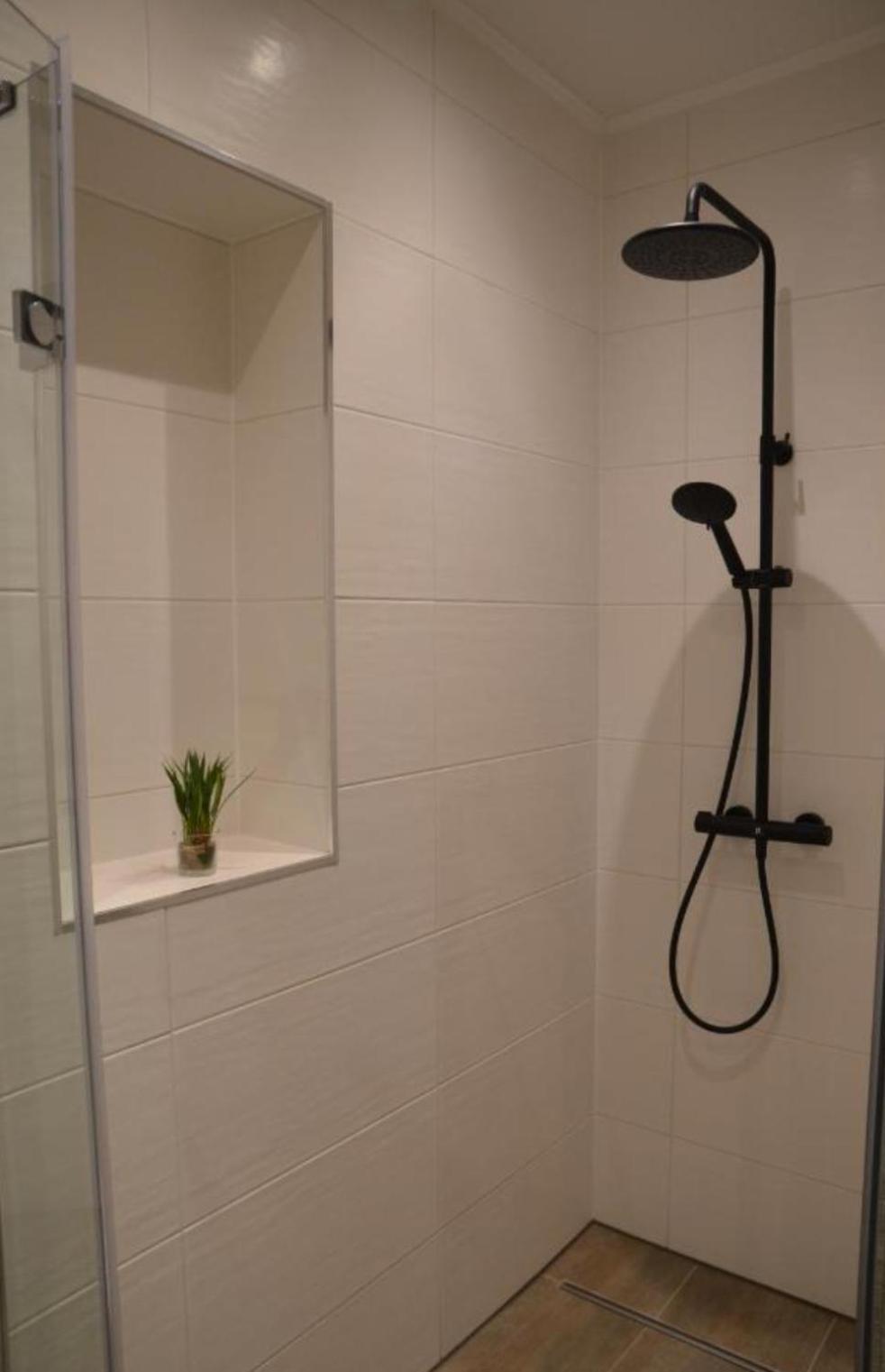 Vega - Free Parking - Self Checkin Apartment Graz Bagian luar foto